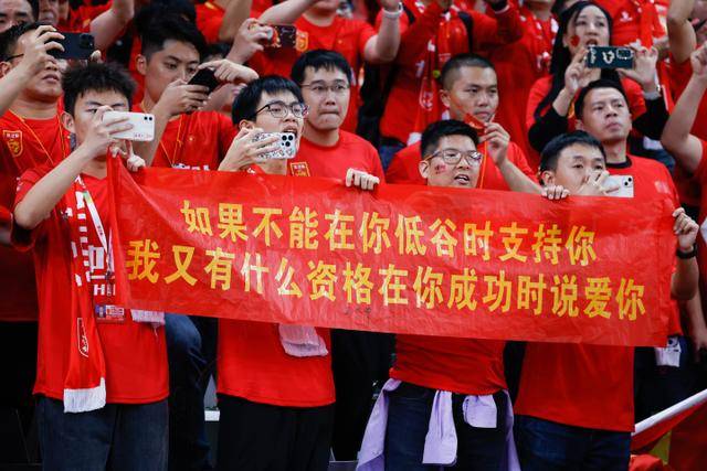 买票不是买座：占座风波说明了什么