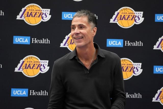 勇士NBA杯赛程：重头戏首战湖人 之后接连对阵马刺国王开拓者